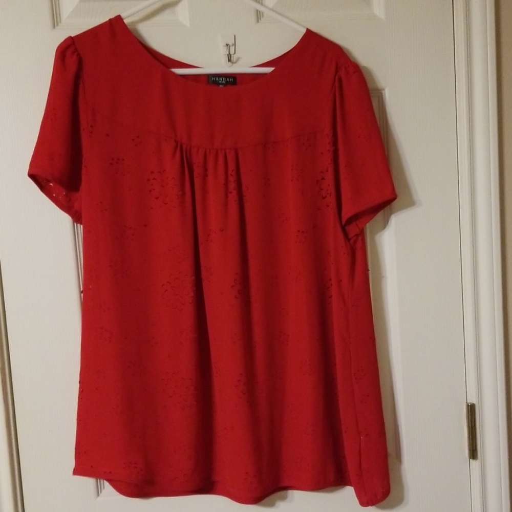 Hannah PXL red short sleeve top with cutout patter